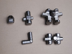 ステンレス鍛造品（油圧部品）